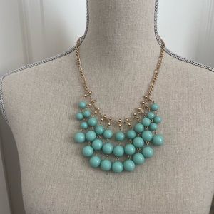 NWT Green spring Statement Necklace set